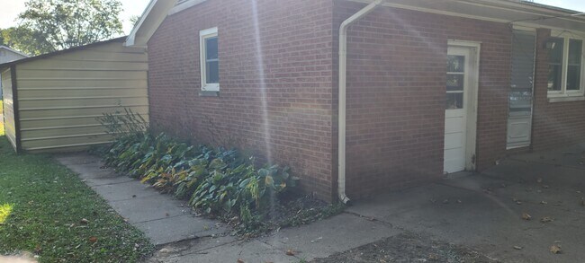 Foto del edificio - 113 S Broadview Cir Dr