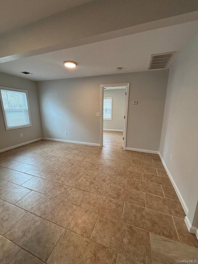 Building Photo - 101 Miramar Ave