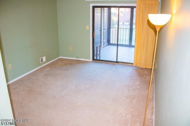 Building Photo - 30 Barclay Ct