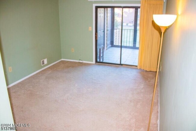 Foto del edificio - 30 Barclay Ct