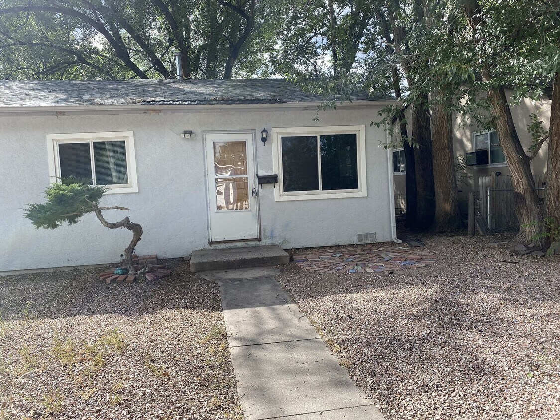 Foto principal - 2 bedroom duplex - Illinois