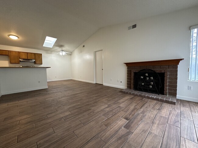 Foto del edificio - 2752 Moose Creek Ln