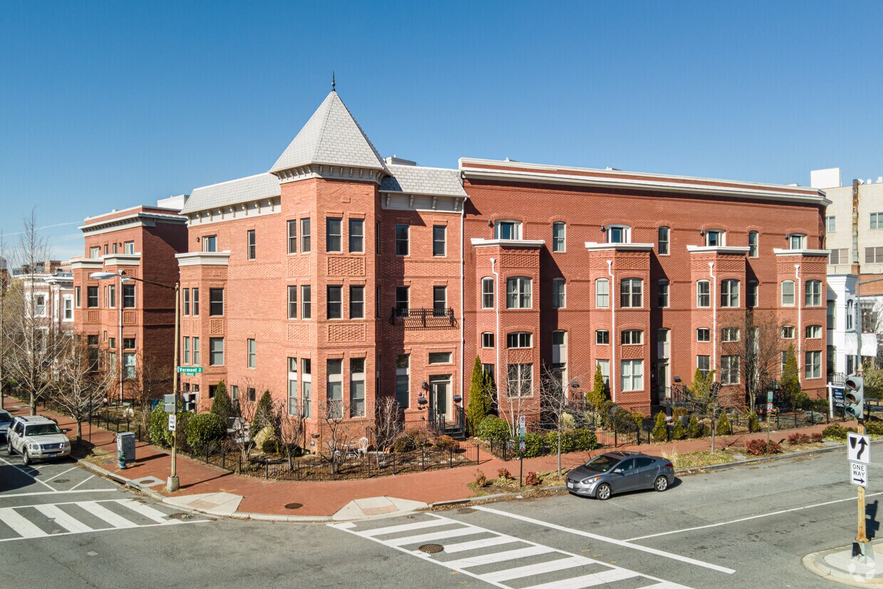Primary Photo - 1900 Vermont Ave NW