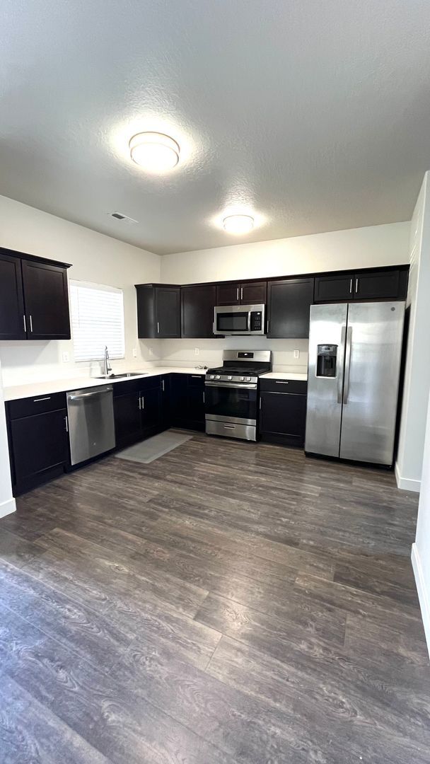 Foto del edificio - 3 Bedroom/2.5 Bathroom Home in Lehi