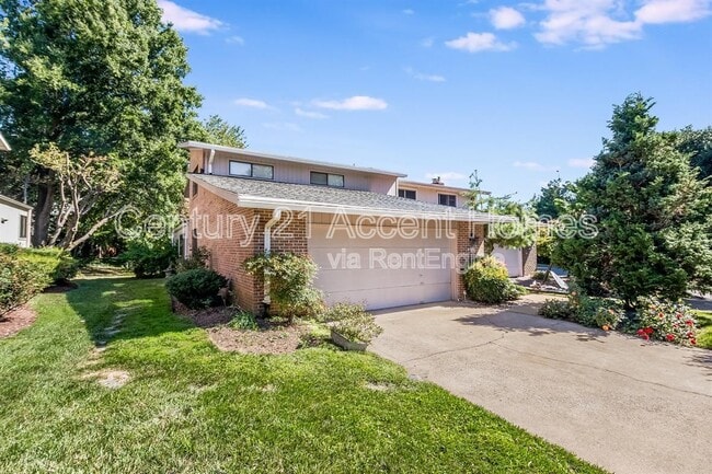 Building Photo - 7224 Vistas Ln