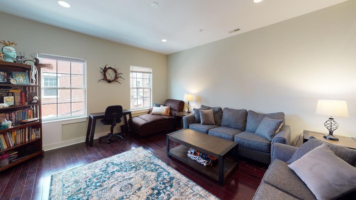 Photo - 2610 Webster Street