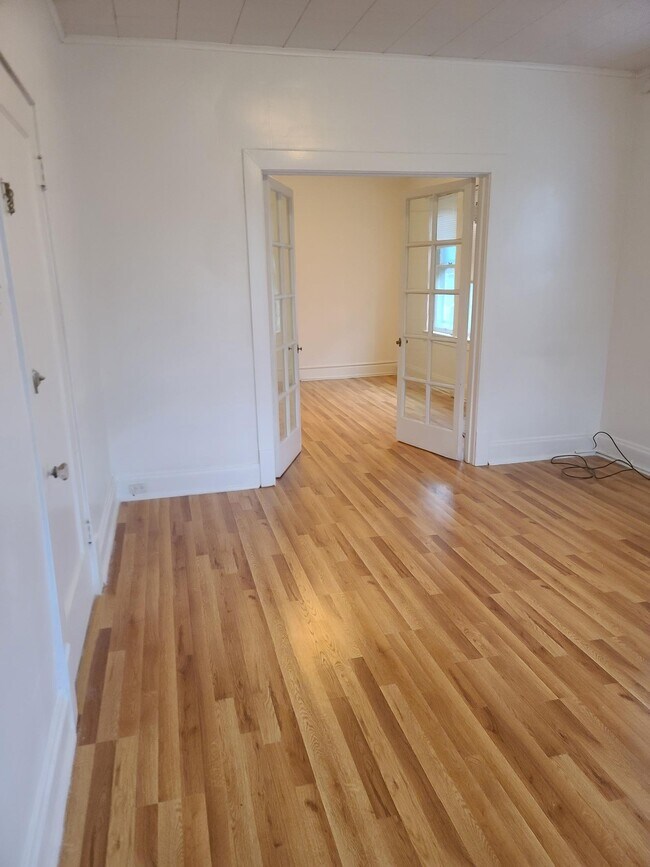 Foto del edificio - 1106 Oak Hill Ave