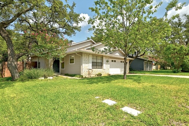 Building Photo - 7000 Tesoro Trail