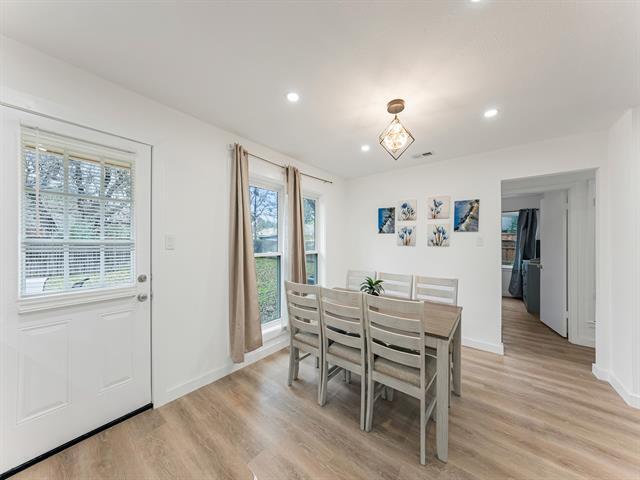 Foto del edificio - 3245 Myra Ln