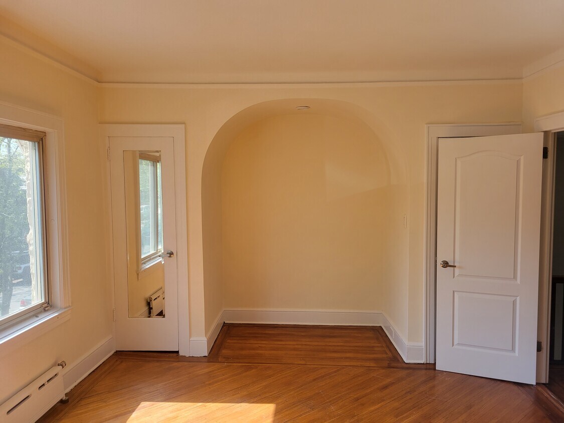 6479 83rd Pl, Middle Village, NY 11379 House Rental in Middle Village, NY