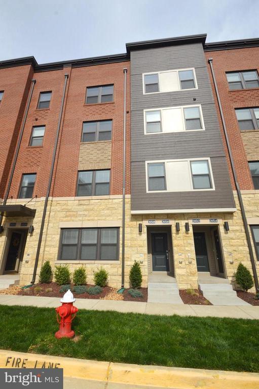 Building Photo - 20508 Milbridge Ter