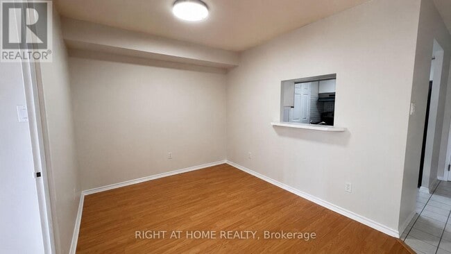 Building Photo - 265 Enfield Pl