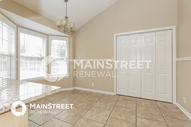 Foto del edificio - 728 Stone Hedge Dr
