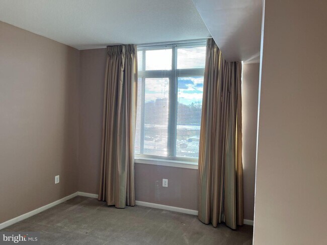 Building Photo - 4480 Market Commons Dr
