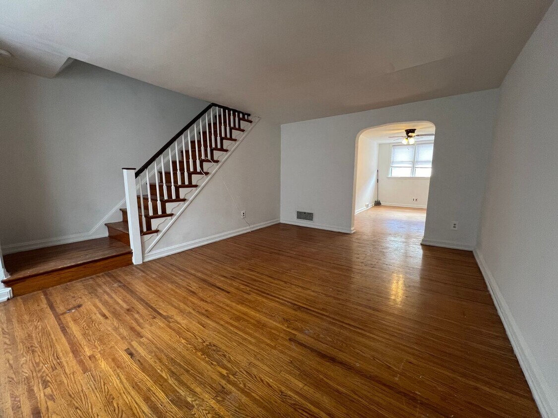 Primary Photo - 3 Bedroom In Drexel Hill