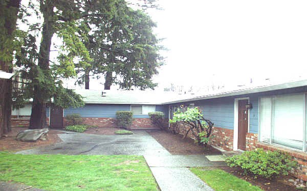 Primary Photo - 622 SE 146th Ave