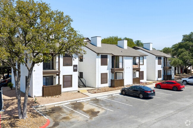 Building Photo - Avienda
