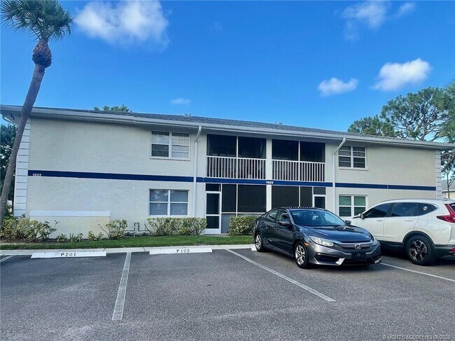 Foto del edificio - 1522 SE Royal Green Cir