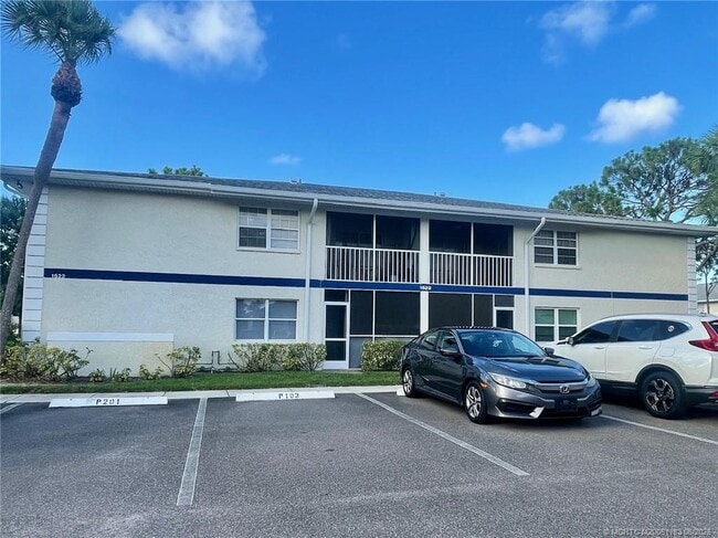 Building Photo - 1522 SE Royal Green Cir