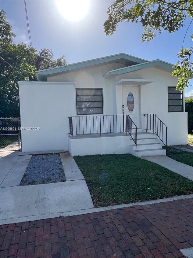 Foto del edificio - 532 SW 16th Ave