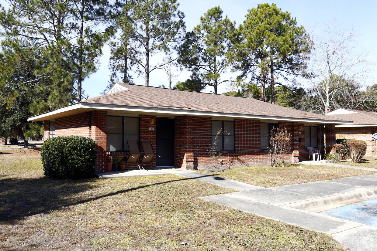 Primary Photo - Patterson Terrace Residence