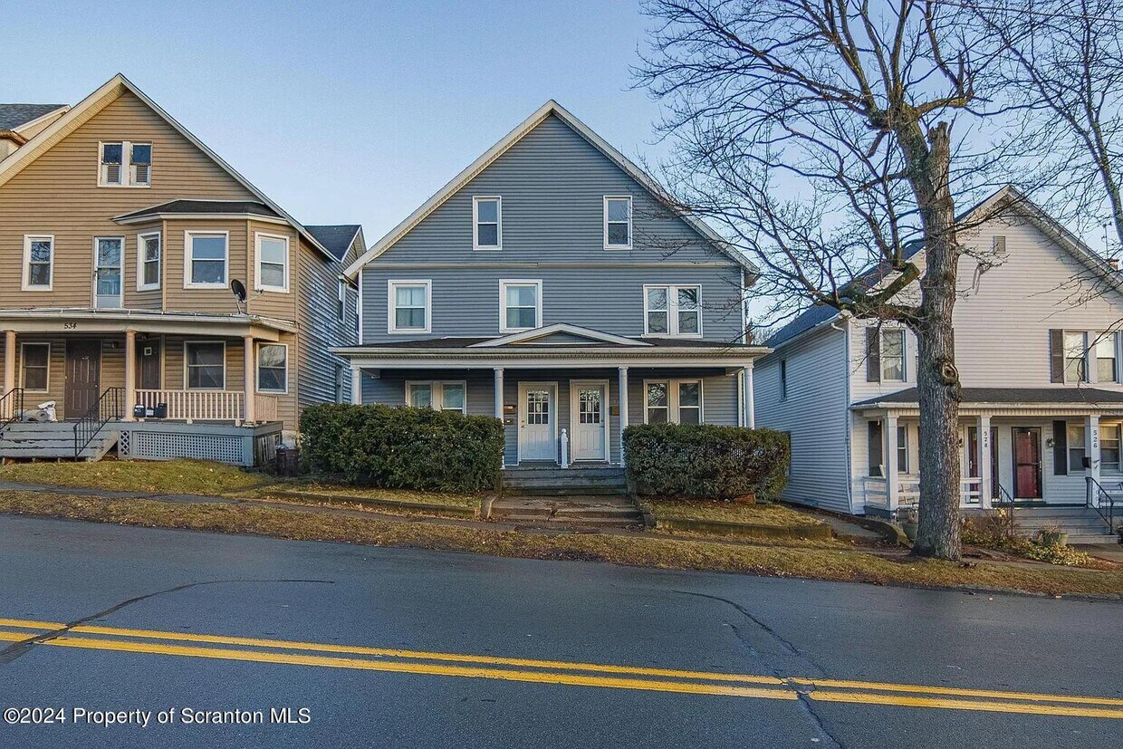 Primary Photo - 532-532 Harrison Ave