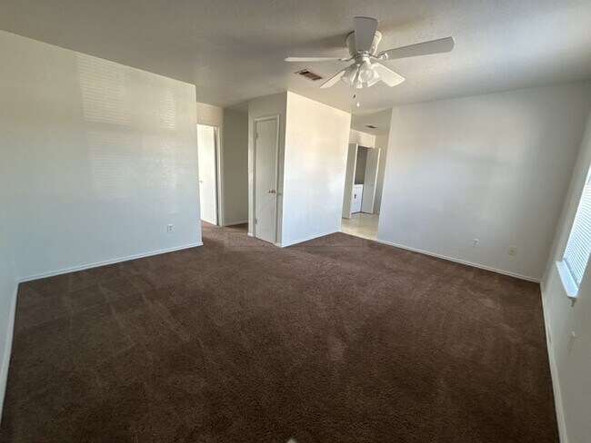 Building Photo - 1506 Benttree Dr