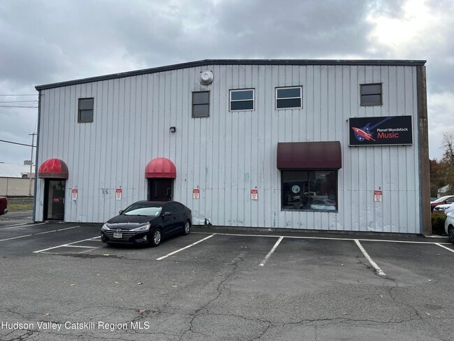 Building Photo - 1112 Morton Blvd