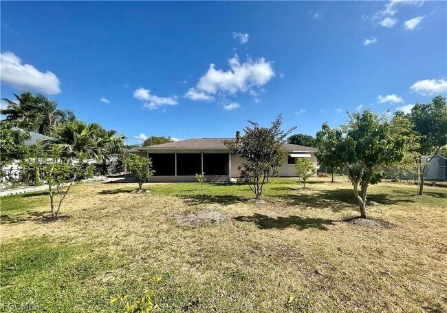 Building Photo - 922 SE 26th Terrace