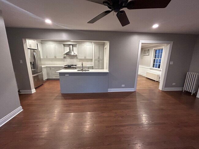 Foto del edificio - 2118 N 77th Ct
