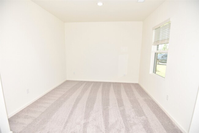 Building Photo - 21650 Cottage Ln