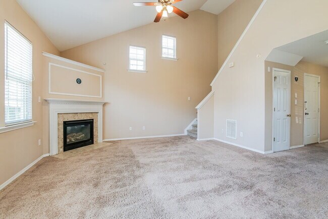 Foto del edificio - 1017 Dewberry Ct