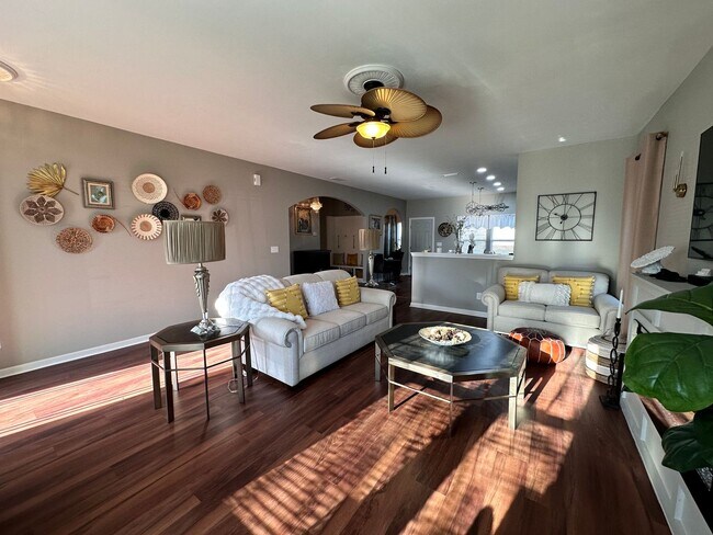 Foto del edificio - Exclusively Offered By Muse Realty Rentals, LLC