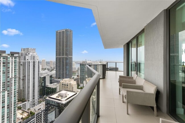 Foto del edificio - 1300 S Miami Ave