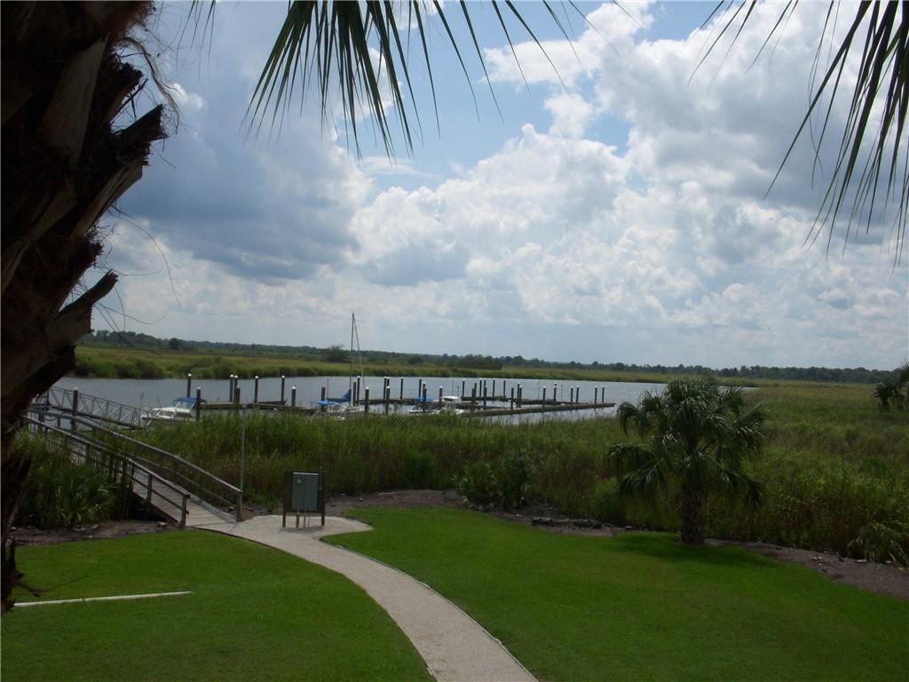 91 Screven St Unit 110, Darien, GA 31305 Condo for Rent in Darien, GA