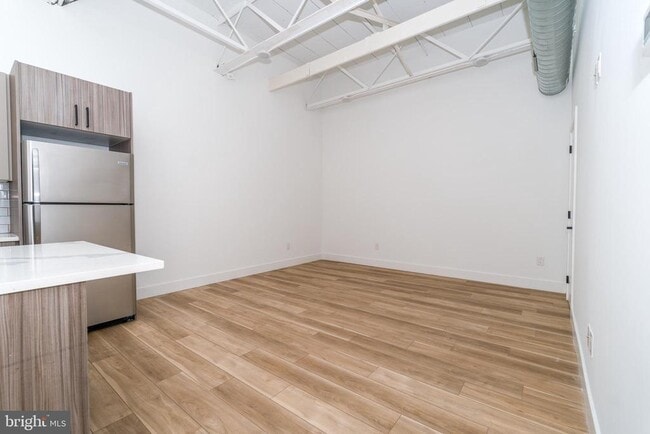 Foto del edificio - 2700 E Auburn St