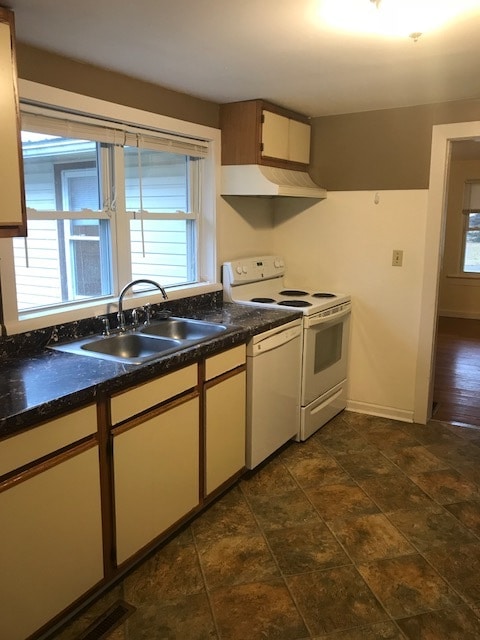 kitchen - 163 Onteora Blvd
