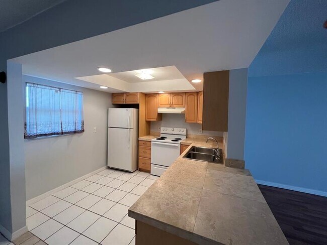 Foto del edificio - 2600 NE 1st Ln