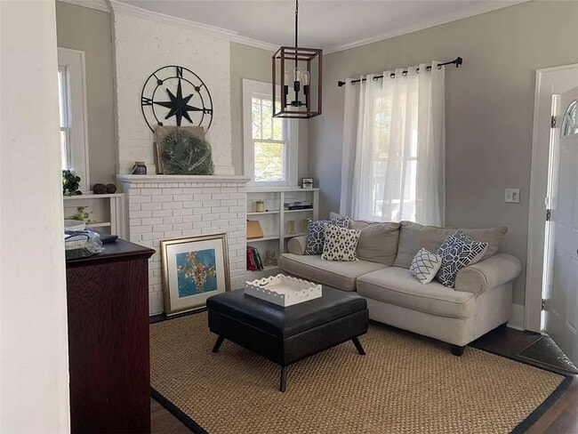 Room in Duplex on Jackson St - Room in Duplex on Jackson St Townhome