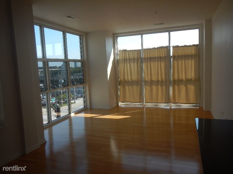 Building Photo - 4 br, 3 bath Condo - 3506 S State Street 4...