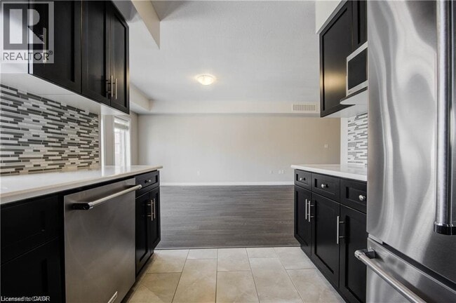 Building Photo - 70 Willowrun Dr