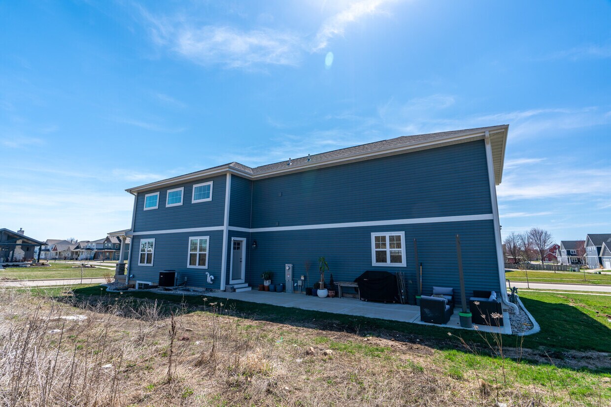 Building Photo - 1090 Celebration Blvd