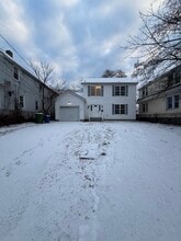 Building Photo - 328 Myrtle Ave