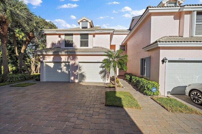 Foto del edificio - 3902 Fairway Dr S