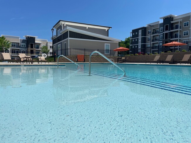 Building Photo - Lombardy | 2 Bed 2 Bath | 1100 sf