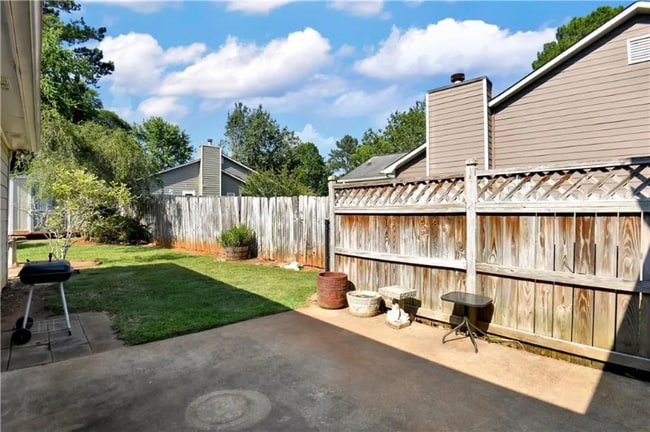Building Photo - 127 Lauren Ln