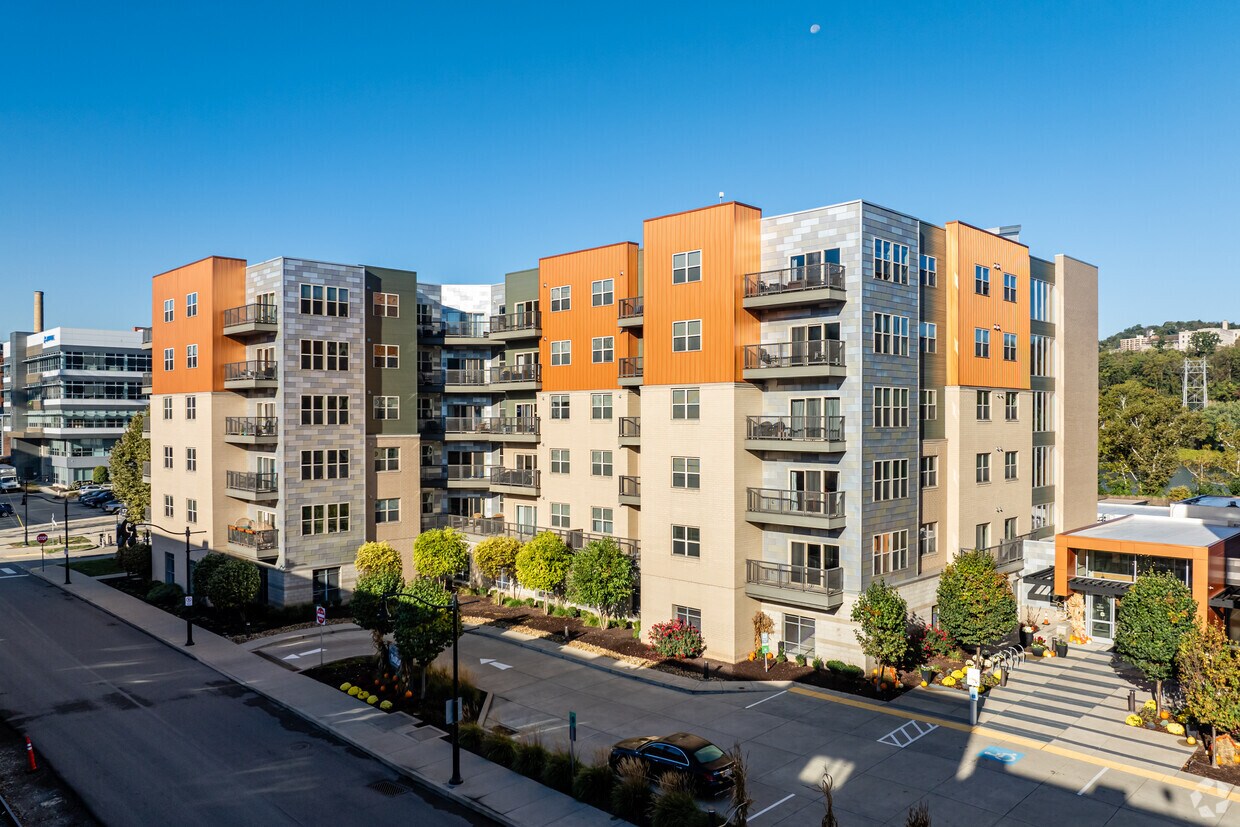 Foto principal - The Yards at 3 Crossings