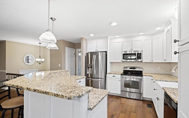 Foto del edificio - 3 Bed + Complete basement in Maryville