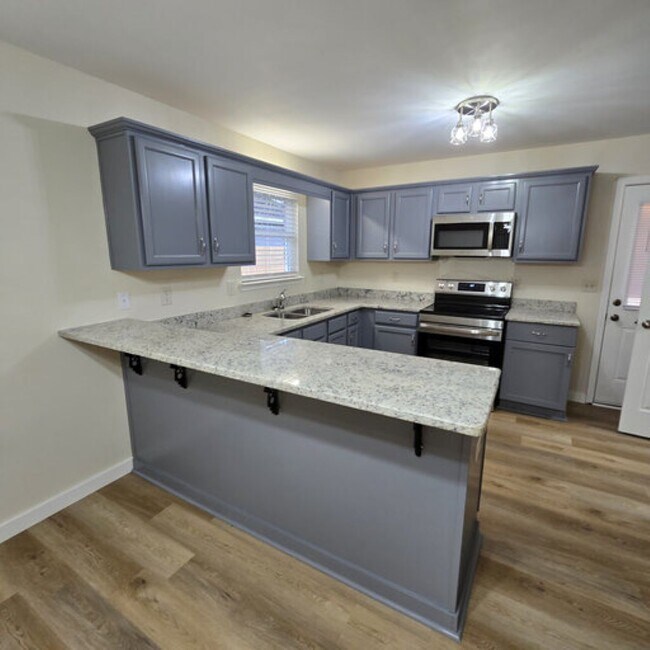 Foto del edificio - 24296 Gemstone Dr