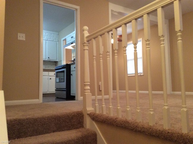 Foto del edificio - 3 br, 1.5 bath House - 909 Country View Drive